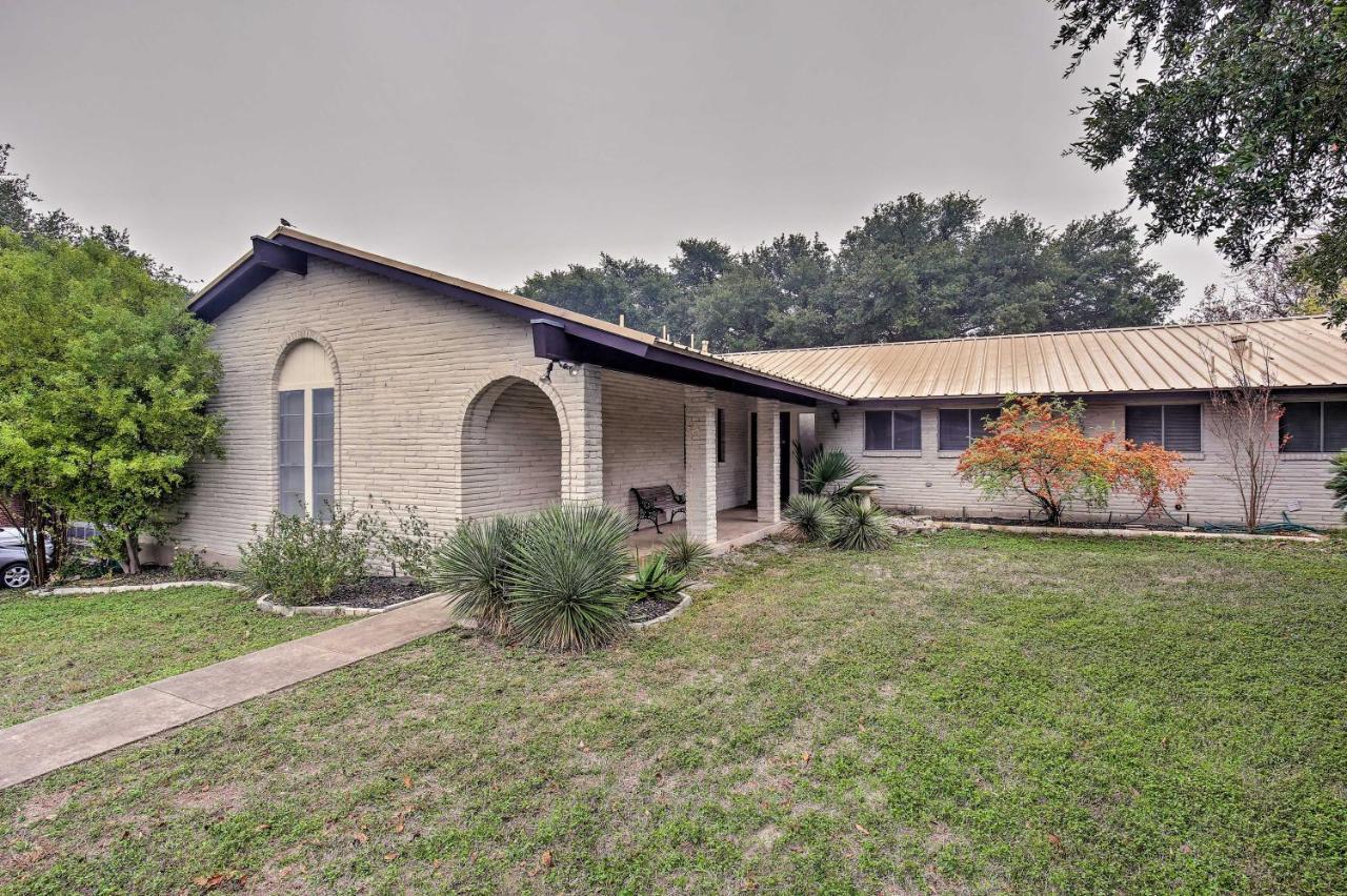 Charming San Antonio Abode About 10 Mi To River Walk! Zewnętrze zdjęcie
