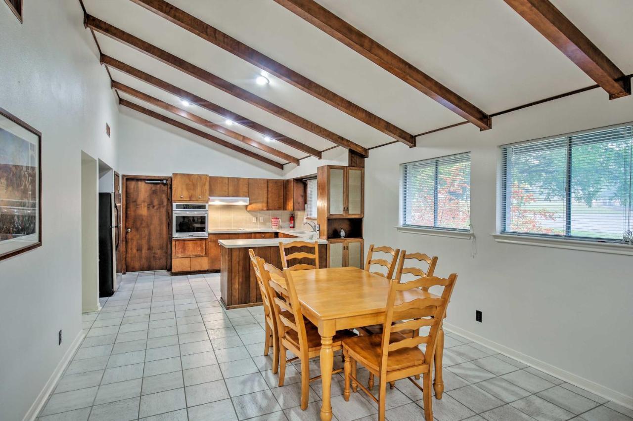 Charming San Antonio Abode About 10 Mi To River Walk! Zewnętrze zdjęcie